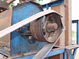 Transmission belt system of an old rice mill