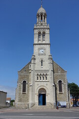 Fototapeta na wymiar Eglise Sainte-Croix à Saint-Gilles-Croix-de-Vie