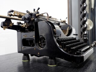 Stara maszyna do pisania - obrazy, fototapety, plakaty