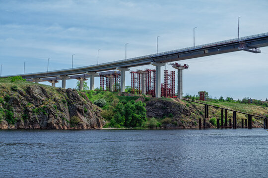 Betonkanal Bilder – Durchsuchen 16,043 Archivfotos, Vektorgrafiken und ...