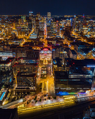amazing aerial capture of union station in downtown denver at night - obrazy, fototapety, plakaty