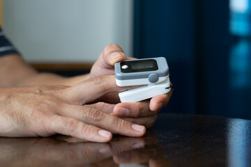 Pulse oximeter used to measure pulse rate and oxygen levels