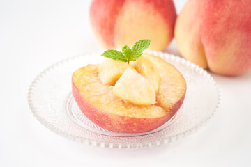 白桃を白バックで