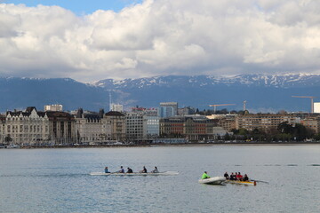 Naklejka premium Rowing at the lake in Geneva