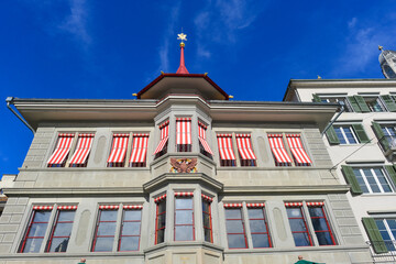 Zunfthaus zur Zimmerleuten am Limmatquai in Zürich - obrazy, fototapety, plakaty