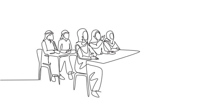 Animated self drawing of continuous line draw young muslim business founder do presentation during team meeting. Arab middle east cloth shmagh, kandura, thawb, robe. Full length one line animation.