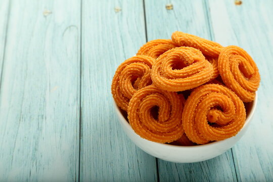 Indian savory snacks- Murukku, muruku, chakli, chakki, 