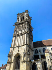 Fototapeta na wymiar Eglise gothique Saint-Martin à Clamecy dans la Nièvre, Bourgogne