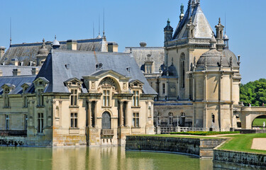 Fototapeta na wymiar Chantilly, France - april 3 2017 : picturesque castle