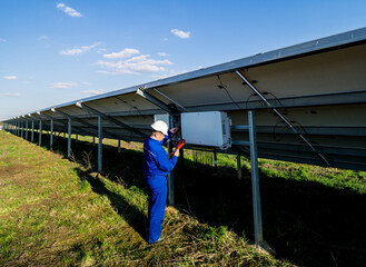 The inspector checks the actual output voltage level of inverter