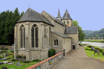Fototapeta na wymiar Eglise de Hastière