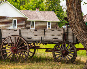 Fototapeta na wymiar Old fashion mobile home, home in wagon