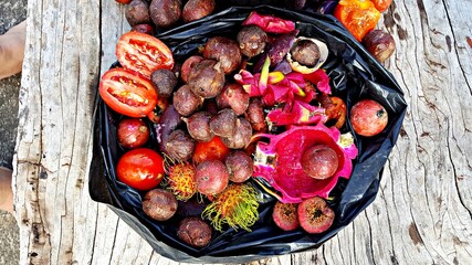 Fruits and vegetables are preparing to make compost fertilizer