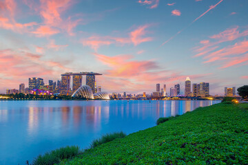 Fototapeta na wymiar Downtown Singapore city skyline. Cityscape of business district area