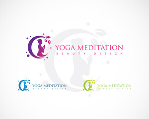 Fototapeta premium yoga logo creative care beauty meditation logo concept