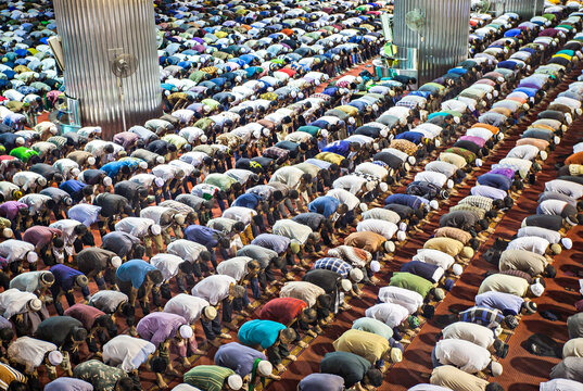 Muslim are Praying together in Istiqlal Mosque, The Biggest Mosque in South East Asia, Jakarta, Indonesia