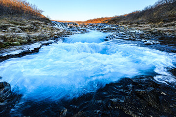 Wasserfall Bruarfoss im Winter, Südisland