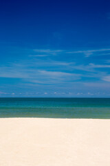 Obraz premium beautiful beach and tropical sea