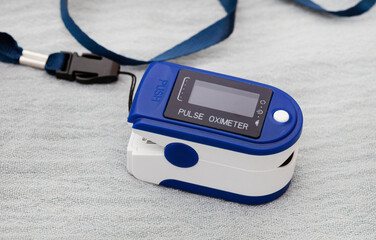 digital oximeter for oxygen saturation levels
