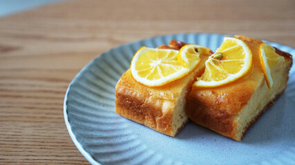 Fototapeta na wymiar アップで撮影されたレモンケーキ