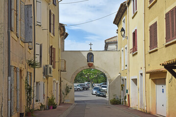 Coursan, Aude, Languedoc, Occitanie, France, Europe, le portail Notre-Dame.