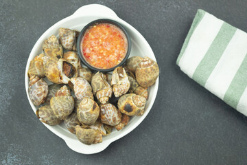 Spotted Babylon roasted with spicy and sour sauce Thai style.