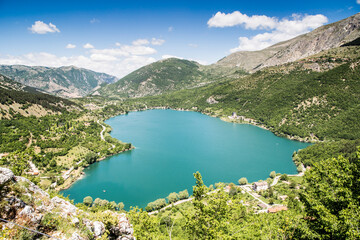 Lago di Scanno,  sentiero del cuore, Abruzzo