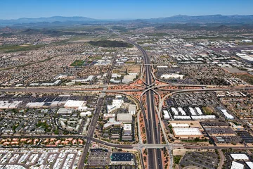 Plexiglas foto achterwand Interstate 17 Meets the Loop 101 viewed from South to North over Phoenix, Arizona © tim