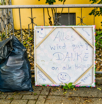 Ein betroffener Anwohner bedankt sich mit einem Schild f&uuml;r die Unterst&uuml;tzung