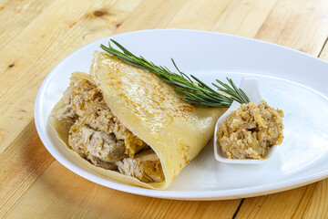 Pancake with chicken and onion