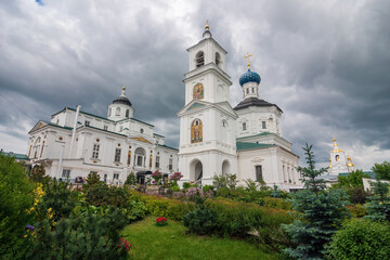 Fototapeta na wymiar The Church of St. Nicholas the Wonderworker in Arzamas, Russia.
