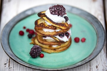 wholemeal pancakes with wild berries