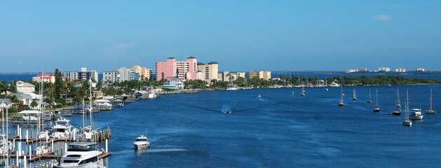 Fototapeta Fort Myers Beach skyline and the Mantanza Pass waterway. obraz