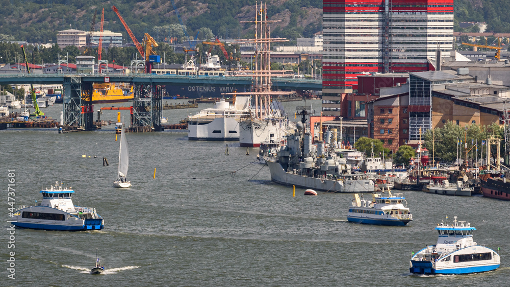 Wall mural Gothenburg port