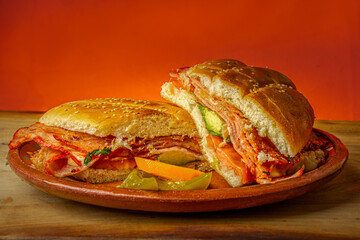 Comida Mexicana Torta de milanesa