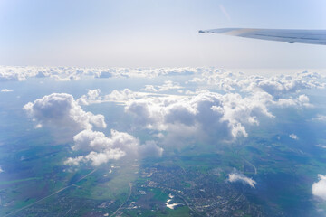 飛行機から眺める風景