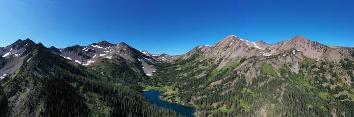 Fototapeta na wymiar Moose Lake, Olympic National Park