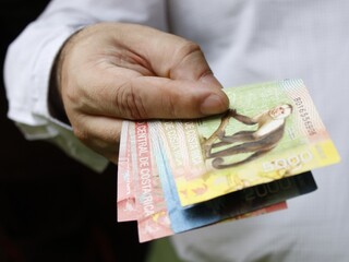 economy and finance with Costa Rican money