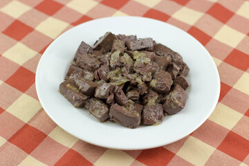 guisos_platos_carnes_sangre_encebollada_neutro / 
stews_plates_meat_blood_onions_neutro