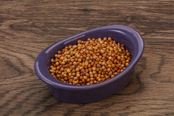 Coriander seeds in the bowl