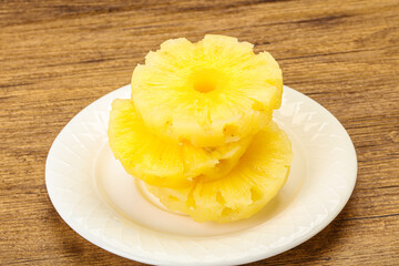 Sweet pineapple rings in the bowl