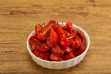 Sun-dried tomato in olive oil