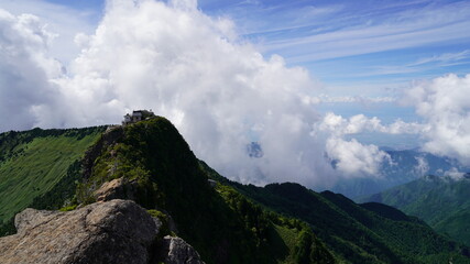 石鎚山　山頂からの風景