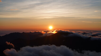 石鎚山　山頂からの夜明けからの日の出
