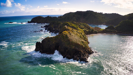 Peninsula trekking BlueWhale, roca basáltica o vulcanica dan origen a este spot con influencia costera.