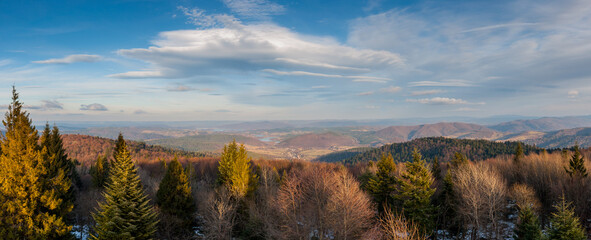 Fototapeta premium View from the observation tower on the top of Korbania Mountain to the waters of Lake Solina and the Bieszczady Mountains, Solina, Polanczyk, Korbania, Bukowiec
