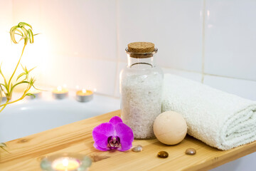 Obraz na płótnie Canvas Spa-beauty salon, wellness center. Spa treatment aromatherapy for a woman's body in the bathroom with candles, oils and salt.
