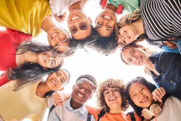 Group of students are together, happy and smiling. Looking at camera. - obrazy, fototapety, plakaty