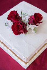 Cake with red rose