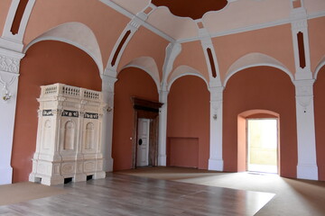 Zamek Międzylesie w Kotlinie Kłodzkiej na Dolnym Śląsku © Albin Marciniak